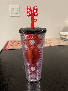 Minnie Mouse Starbucks Tumbler. Magic Kingdom exclusive! NWT (2 available)